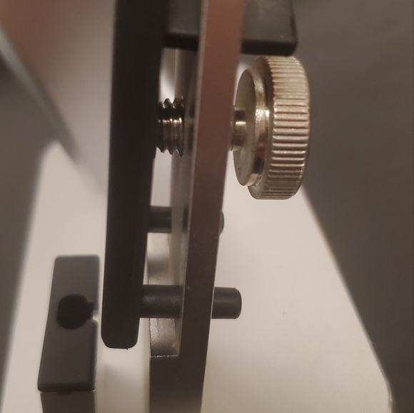 Aluminum Apple Watch iPhone Charging Station - Picture 11 of 13